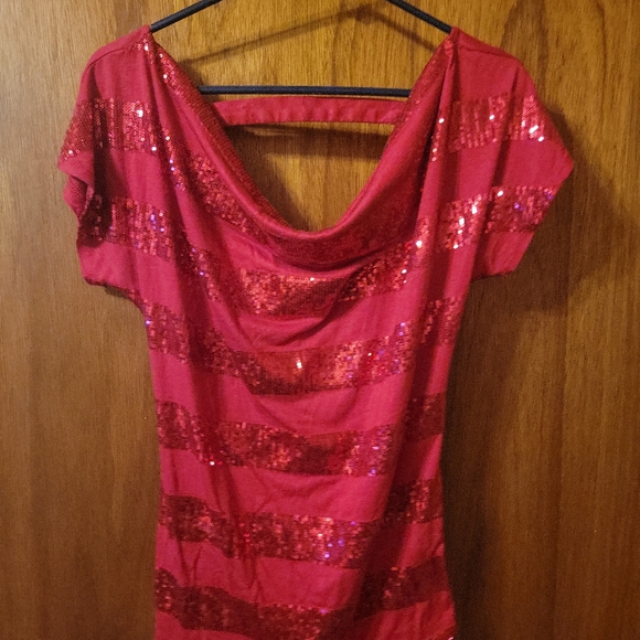 Fabulous Red Sequined Top by Love Rocks - Picture 2 of 7